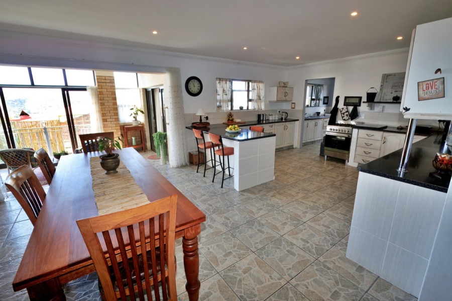 4 Bedroom Property for Sale in Stilbaai Wes Western Cape